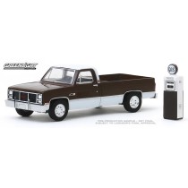 Greenlight The Hobby Shop Series 8 - 1984 GMC 2500 High Sierra