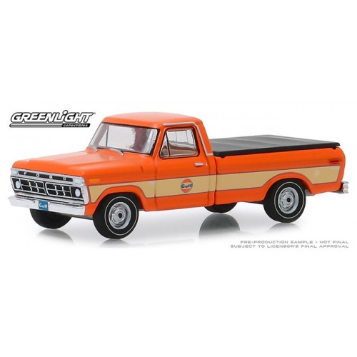 Greenlight Running On Empty Series 9 - 1976 Ford F-100 with Bed Cover