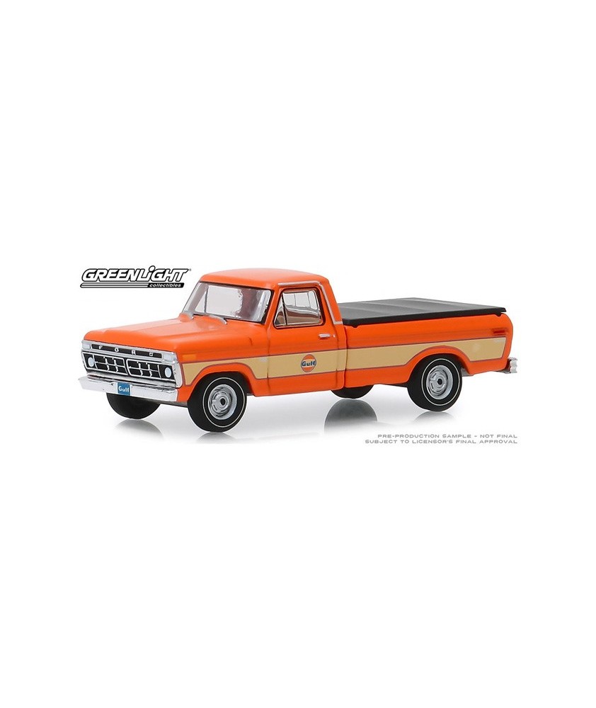 Greenlight Running On Empty Series 9 - 1976 Ford F-100 with Bed Cover