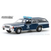 Greenlight Hot Pursuit Series 33 - 1983 Ford LTD Station Wagon