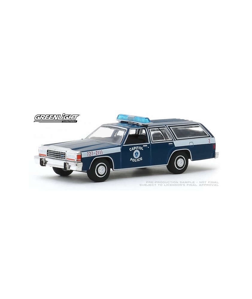 Greenlight Hot Pursuit Series 33 - 1983 Ford LTD Station Wagon