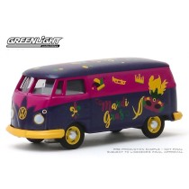 Greenlight Hobby Exclusive - Volkswagen Type 2 Van Mardi Gras 2020