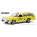 Greenlight Hobby Exclusive - 1988 Ford LTD Crown Victoria Wagon Yellow Cab