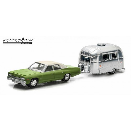 Greenlight Hitch and Tow Series 2 - 1974 Dodge Monaco and Airstream Bambi