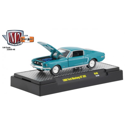 M2 Machines Detroit Muscle Release 46 - 1968 Ford Mustang GT 302