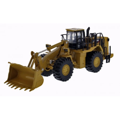 Diecast Masters Play and Collect - CAT 988H Wheel Loader