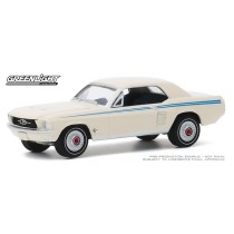 Greenlight Hobby Exclusive - 1967 Ford Mustang Coupe