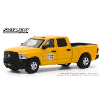 Greenlight Hobby Exclusive - 2017 RAM 2500 NYC DOT