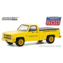 Greenlight Hobby Exclusive - 1986 Chevrolet Silverado Indy 500 Official Truck