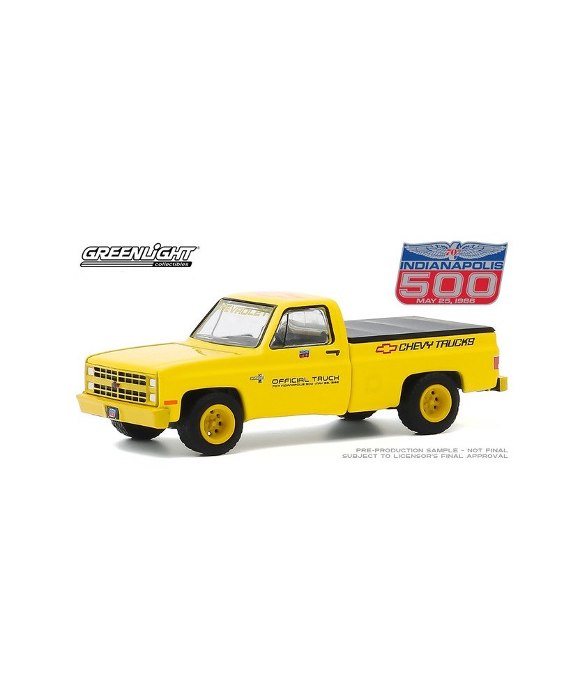 Greenlight Hobby Exclusive - 1986 Chevrolet Silverado Indy 500 Official Truck