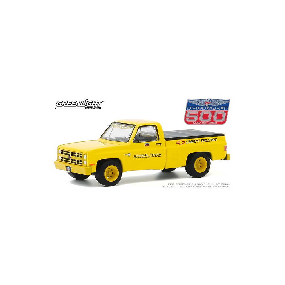 Greenlight Hobby Exclusive - 1986 Chevrolet Silverado Indy 500 Official Truck