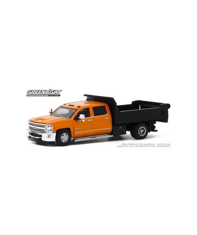 Greenlight Dually Drivers Series 4 - 2017 Chevrolet Silverado 3500 Dually Dump Truck