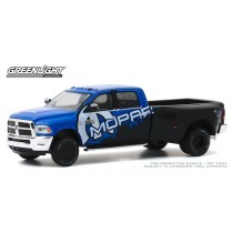 Greenlight Dually Drivers Series 4 - 2017 RAM 3500 Mopar Edition
