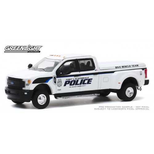 Greenlight Dually Drivers Series 4 - 2019 Ford F-350 Police Dive Rescue Truck