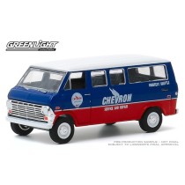 Greenlight Blue Collar Series 7 - 1970 Ford Club Wagon