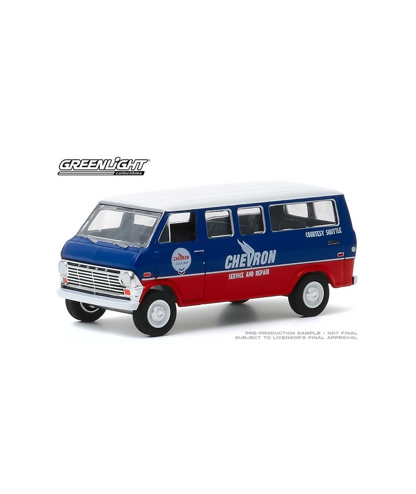 Greenlight Blue Collar Series 7 - 1970 Ford Club Wagon