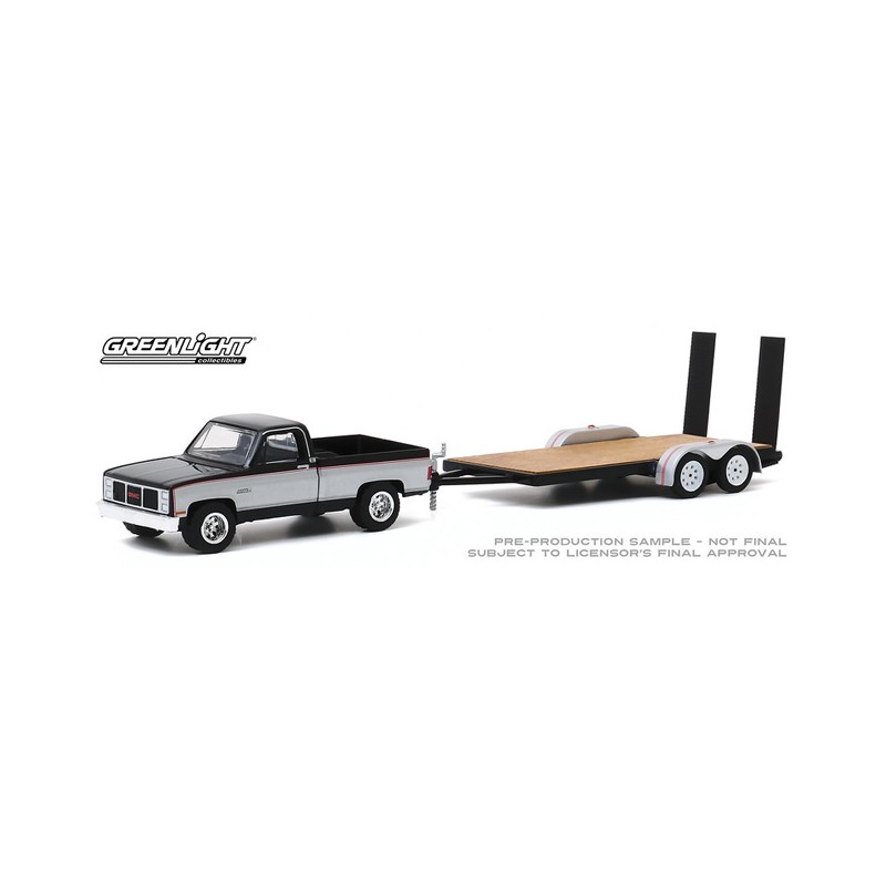 GREENLIGHT HITCH & TOW 1986 GMC SIERRA CLASSIC 2500 & FLATBED TRAILER