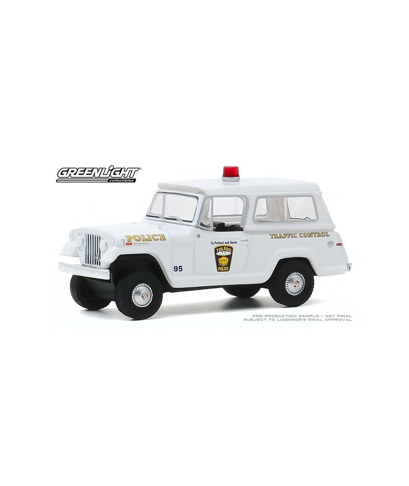 Greenlight Hot Pursuit Series 35 - 1969 Kaiser Jeep Jeepster