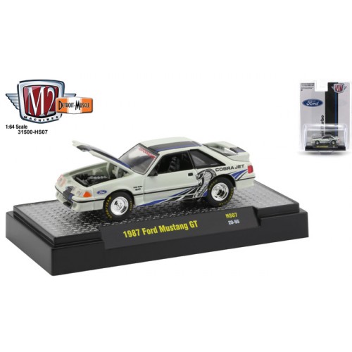 M2 Machines Hobby Exclusive - 1987 Ford Mustang GT