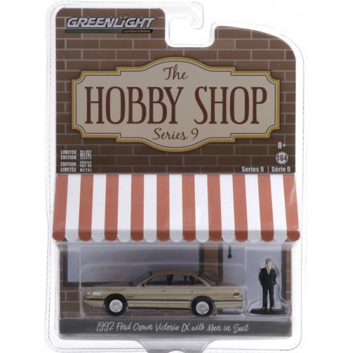 Greenlight The Hobby Shop Series 9 - 1992 Ford Crown Victoria LX