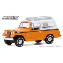 Greenlight All-Terrain Series 10 - 1971 Jeep Jeepster Commando SC-1