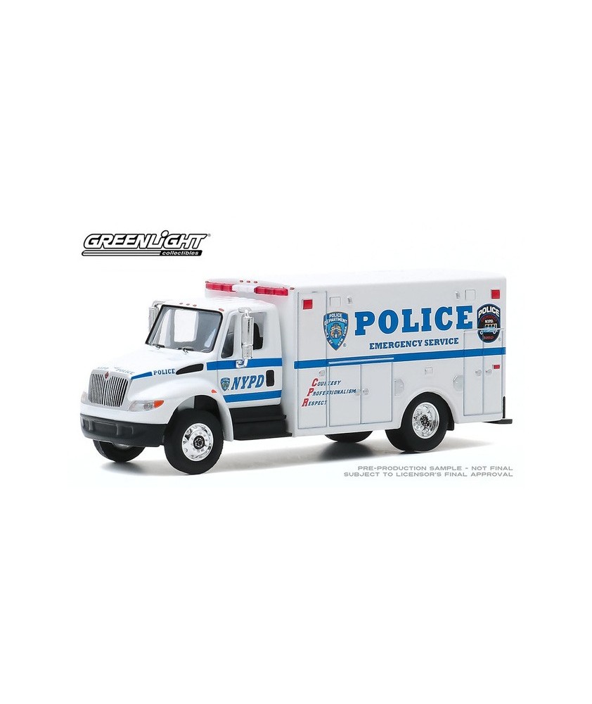 Greenlight H.D. Trucks Series 19 - 2013 International DuraStar Emergency Service Vehicle