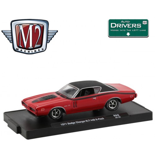 M2 Machines Drivers Release 69 -  1971 Dodge Charger R/T 440 6-Pack