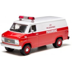 Hobby Exclusive - 1977 Chevy G20 Paramedic Van