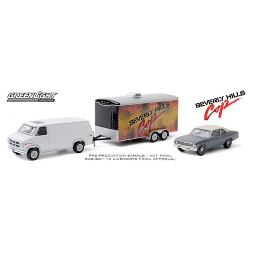 Greenlight Hollywood Hitch and Tow Series 8 - 1983 GMC Vandura with 1970 Chevy Nova