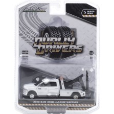 Greenlight Dually Drivers Series 5 - 2018 RAM 3500 Dually Wrecker