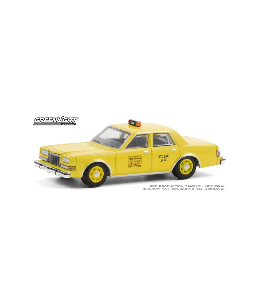 Greenlight Hobby Exclusive - 1984 Dodge Diplomat NYC Taxi