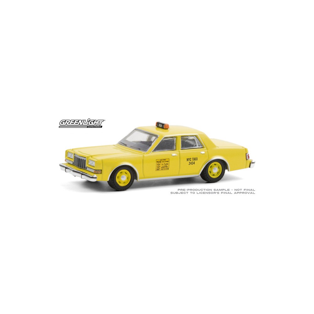 Greenlight Hobby Exclusive - 1984 Dodge Diplomat NYC Taxi