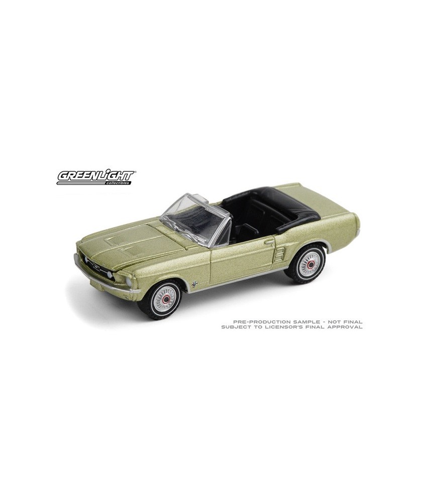 Greenlight Hobby Exclusive - 1967 Ford Mustang Convertible Sports Sprint