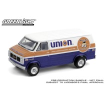 Greenlight Blue Collar Series 8 - 1987 GMC Vandura 2500