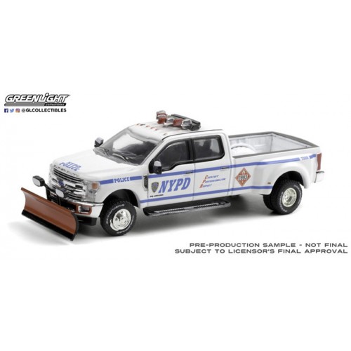 Greenlight Hobby Exclusive - 2019 Ford F-350 Dually with Snow Plow NYPD