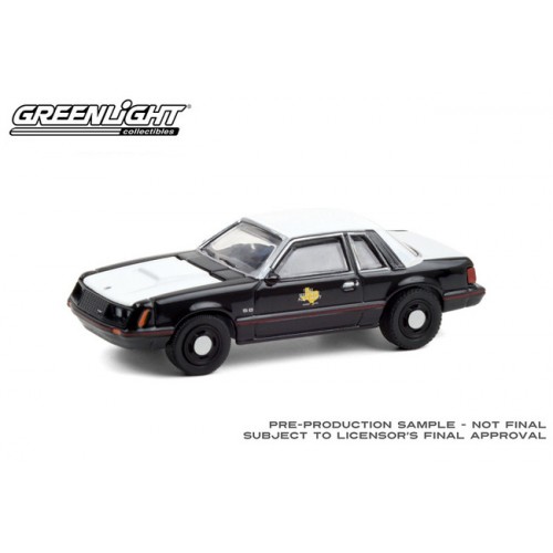 Greenlight Hot Pursuit Series 37 - 1982 Ford Mustang SSP