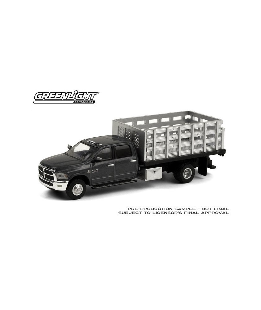 Greenlight Dually Drivers Series 6 - 2018 RAM 3500 Dually Stake Truck