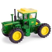 Ertl John Deere 7020 Tractor FFA