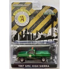 Greenlight Hobby Exclusive - 1987 GMC High Sierra Green Machine Chase Version