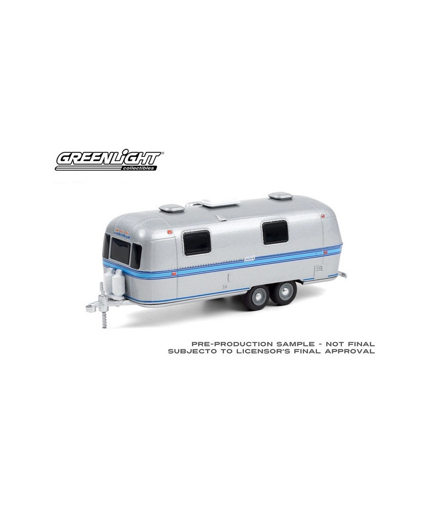 Greenlight Hitched Homes Series 10 - 1971 Airstream Double-Axle Land Yacht Safari