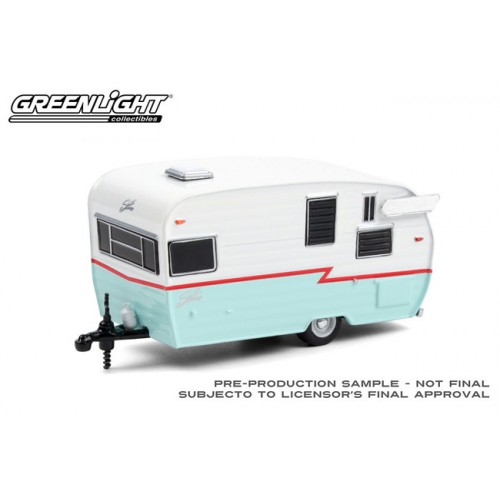 Greenlight Hitched Homes Series 10 - Shasta Airflyte