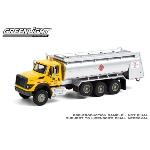 Greenlight S.D. Trucks Series 12 - 2018 International WorkStar Tanker Truck