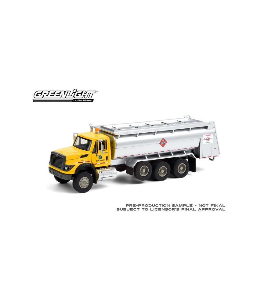 Greenlight S.D. Trucks Series 12 - 2018 International WorkStar Tanker Truck