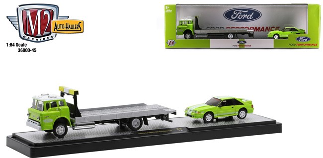 M2 Machines Auto-Haulers Release 45 - 1990 Ford C-8000 Flatbed Truck