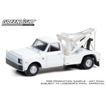 Greenlight Dually Drivers Series 7 - 1968 Chevrolet C-30 Dually Wrecker