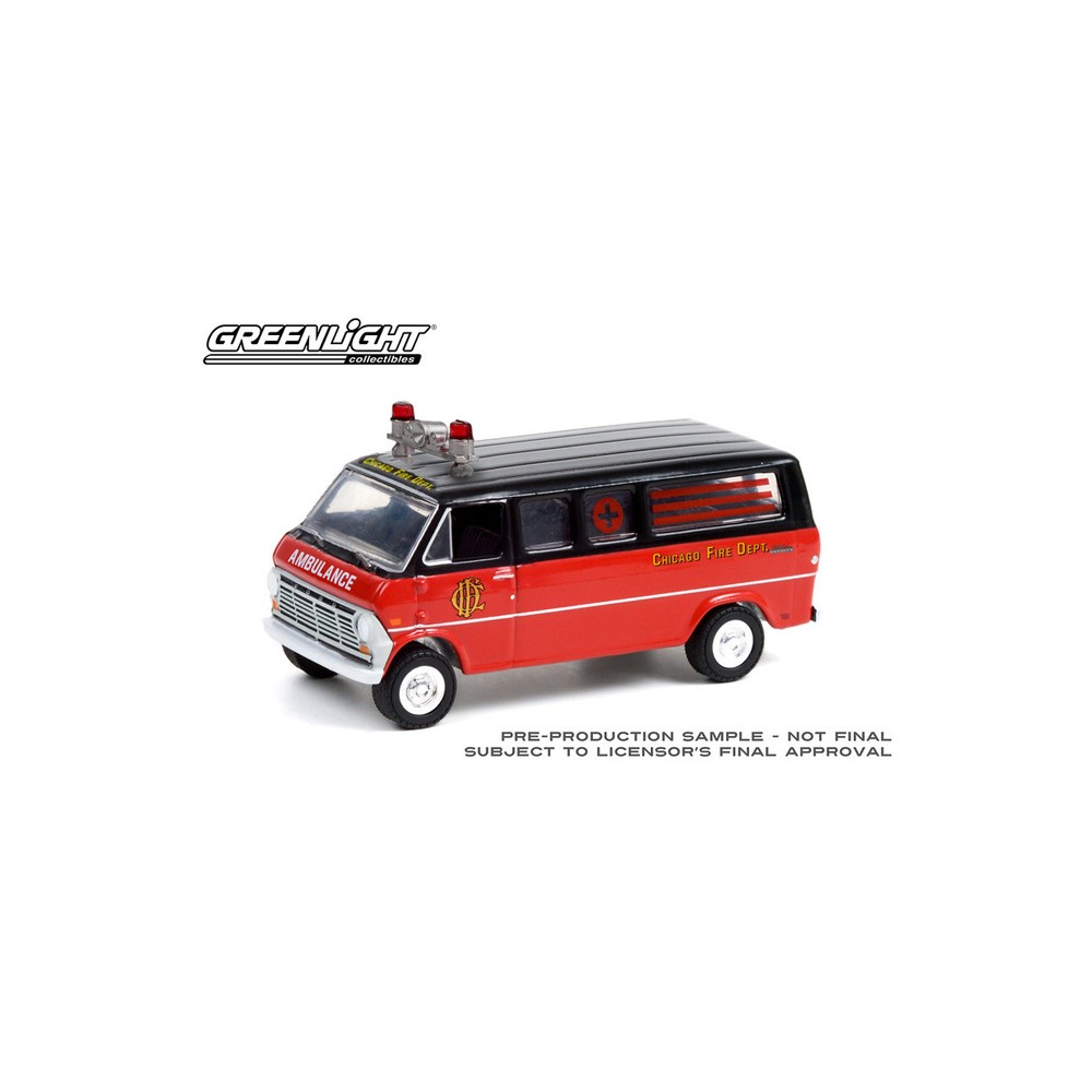 Greenlight Hobby Exclusive - 1969 Ford Club Wagon Chicago Fire Department
