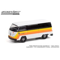 Greenlight Club Vee-Dub Series 13 - 1976 Volkswagen Type 2 Van Armor All