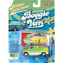 Johnny Lightning  Street Freaks 2021 Release 2B - 1976 Ford Econoline Van