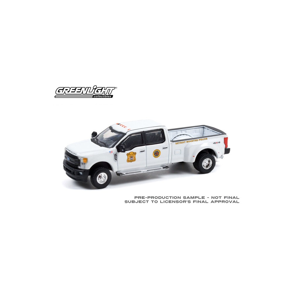 Greenlight Dually Drivers Series 8 - 2017 Ford F-350 Dually Detroit Mounted Police