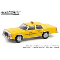 Greenlight Hobby Exclusive - 1991 Ford LTD Crown Victoria Taxi